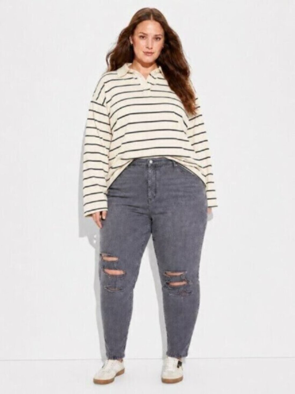 Universal Thread High Rise Skinny Distressed Jeans Dark Wash Size 16W NWT